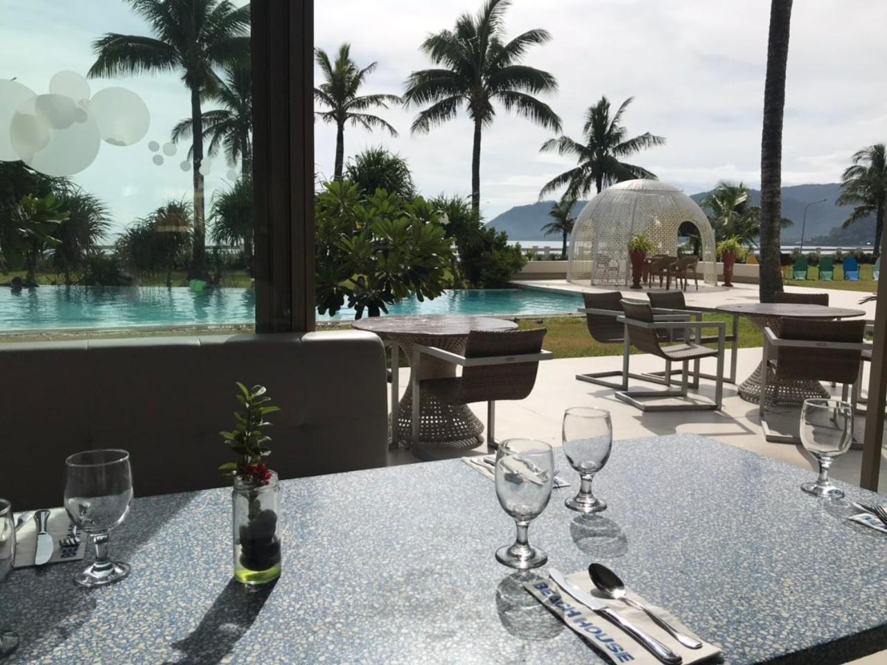 Costa Pacifica Resort Baler Exterior photo