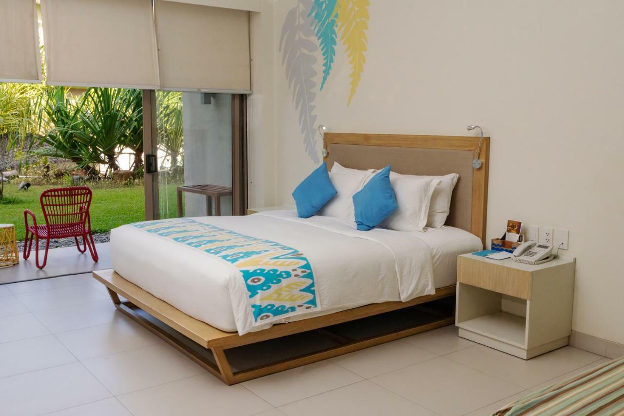 Costa Pacifica Resort Baler Exterior photo