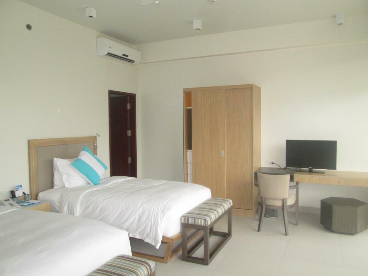Costa Pacifica Resort Baler Exterior photo