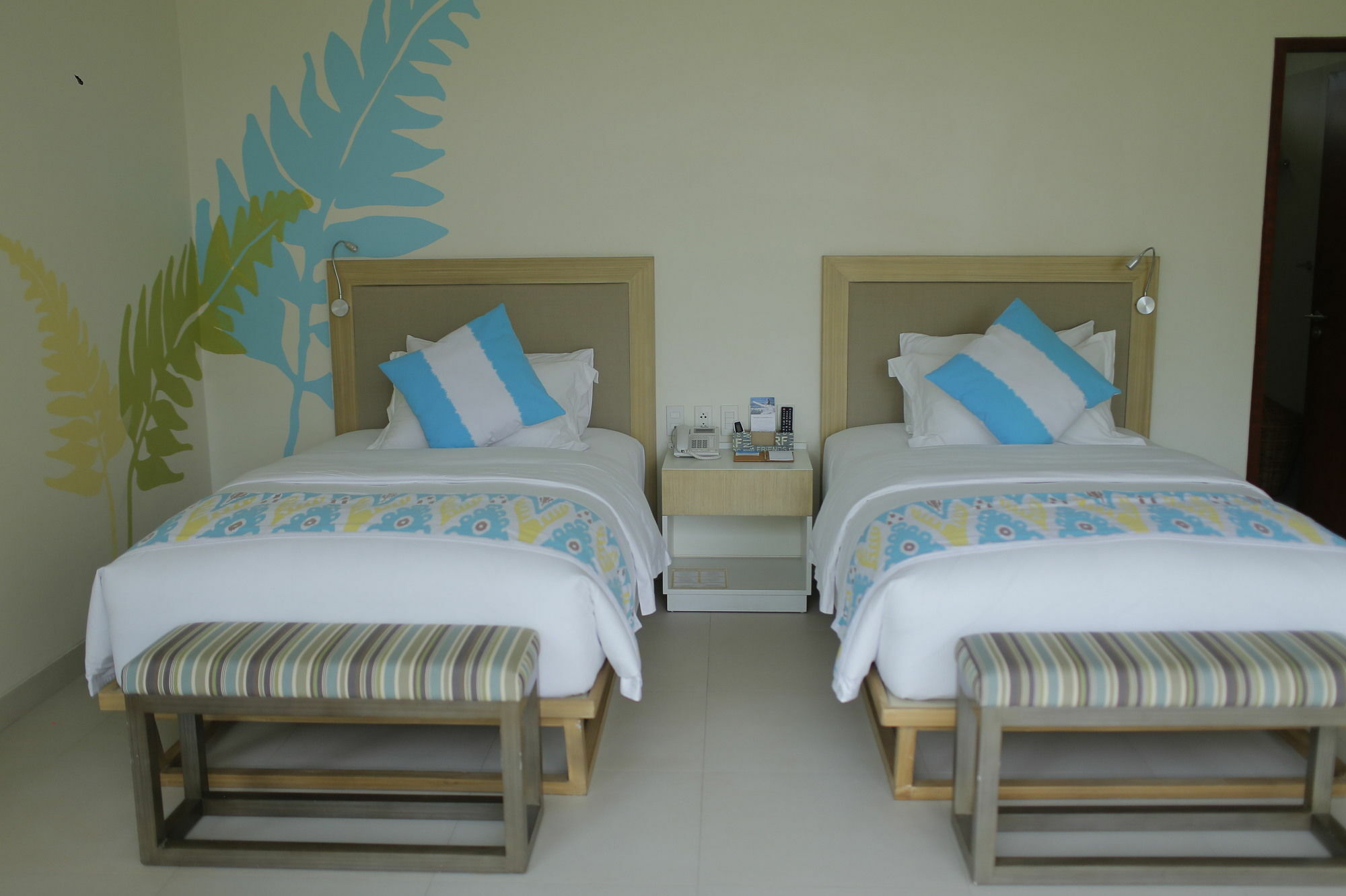 Costa Pacifica Resort Baler Exterior photo